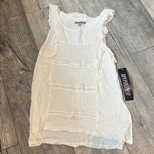 NWT Seventeen  Womens Large Plain White‎ Tank Top Blouse Sleeveless Round Neck